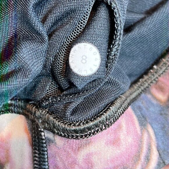 Peony multi Print Cottagecore Athleisure Lululemon Energy Bra Nulux - Picture 5 of 5